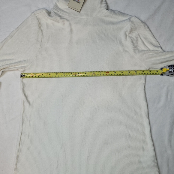 Faherty Ribbed Turtleneck Shirt Women's Size XL Egret 90s Minimalist - Picture 6 of 9